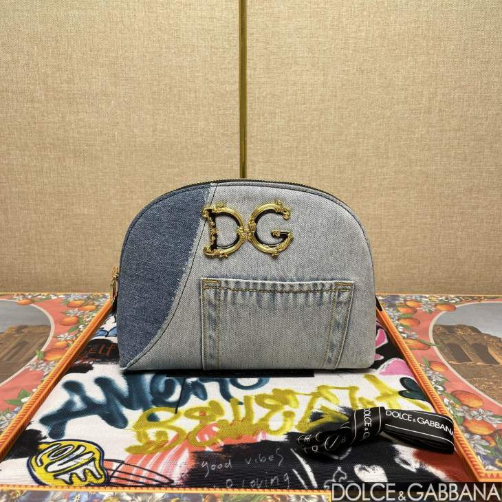 Picture of Dolce Gabbana Handbags _SKUfw212413061fw